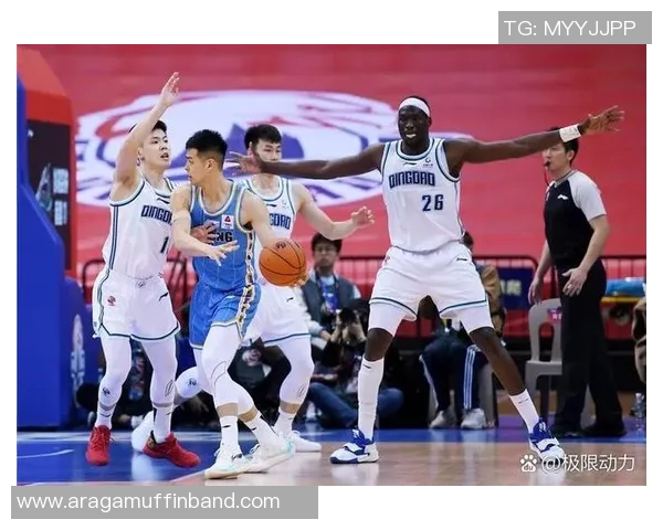 成都篮球队与南京篮球队的精彩对决赛后分析与战术探讨