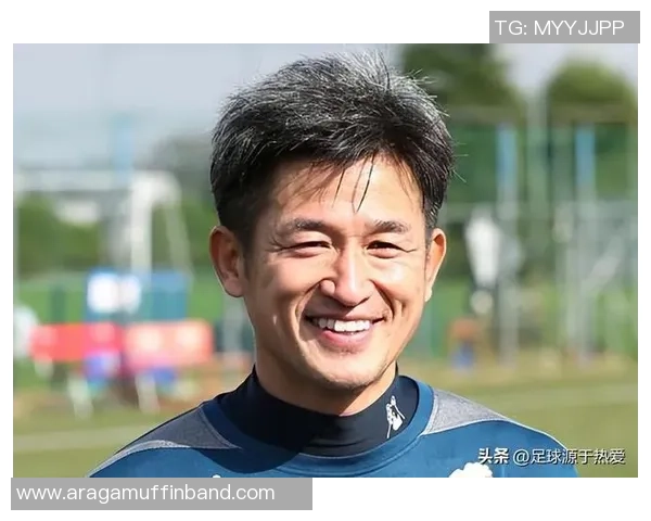 李亚与足球明星的传奇故事：从绿茵场到人生巅峰的奋斗历程