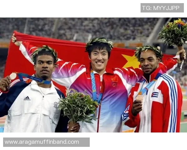 斜眼足球明星是谁揭秘他的成就与经典瞬间图片欣赏