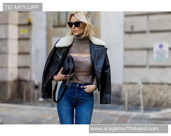 泰国最矮足球明星女生的励志故事与奋斗精神展现了女性运动员的无限魅力与坚持