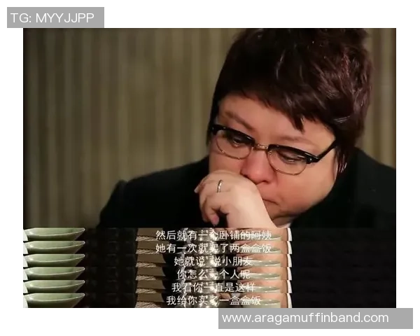 足球明星背后的艰辛与奋斗历程揭示了成功背后的不为人知的苦楚与坚持 足球明星背后的艰辛与奋斗历程揭示了成功背后的不为人知的苦楚与坚持